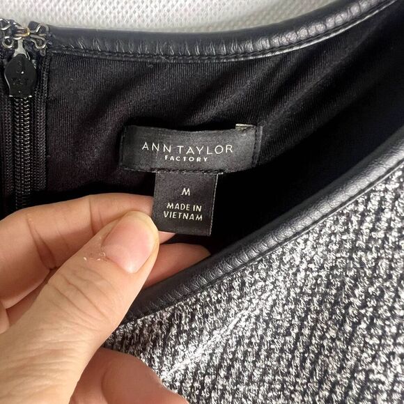 Ann Taylor Gray Tweed Scoop Neck Dress Faux Leather Pocket‎ Trim Womens Medium - Picture 8 of 10